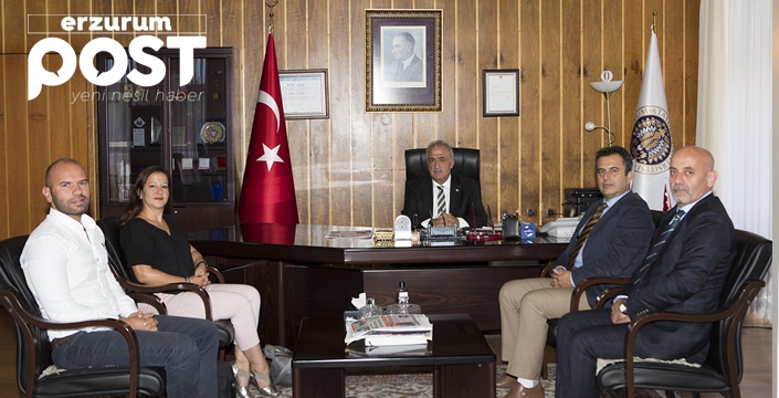 AÜ Rektörü Çomaklı: Yabancı dilde iddialıyız