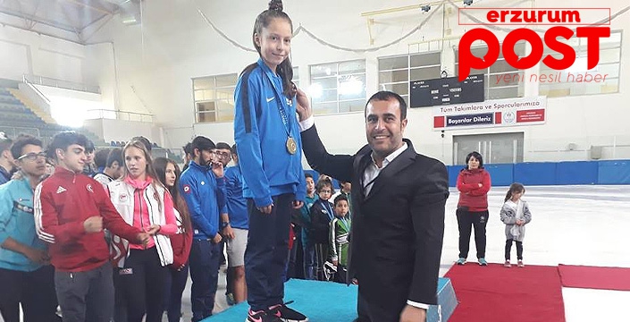 Buz Prensesi Derya'dan Türkiye rekoru