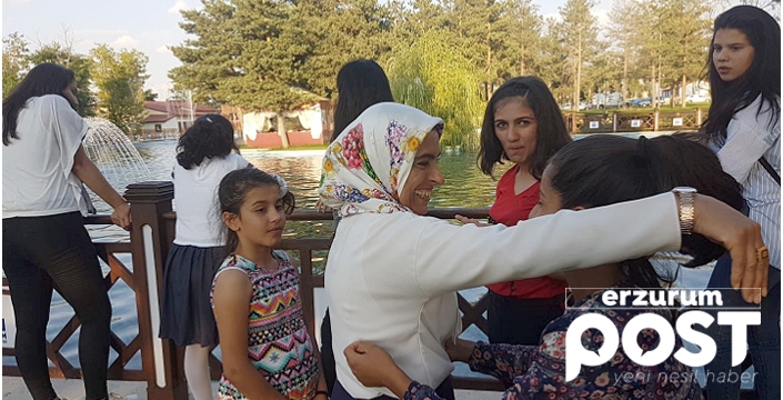 Taşkesenlioğlu, Nene Hatun'un kızlarını yalnız bırakmadı